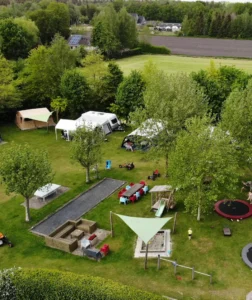 Overzicht camping van bovenaf